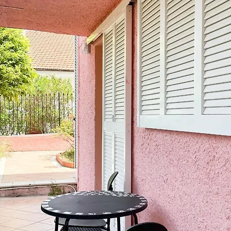 Rosa Apartamento Giustenice