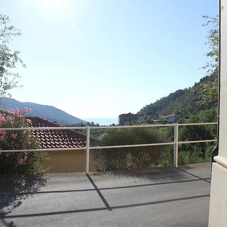 Rosa Apartment